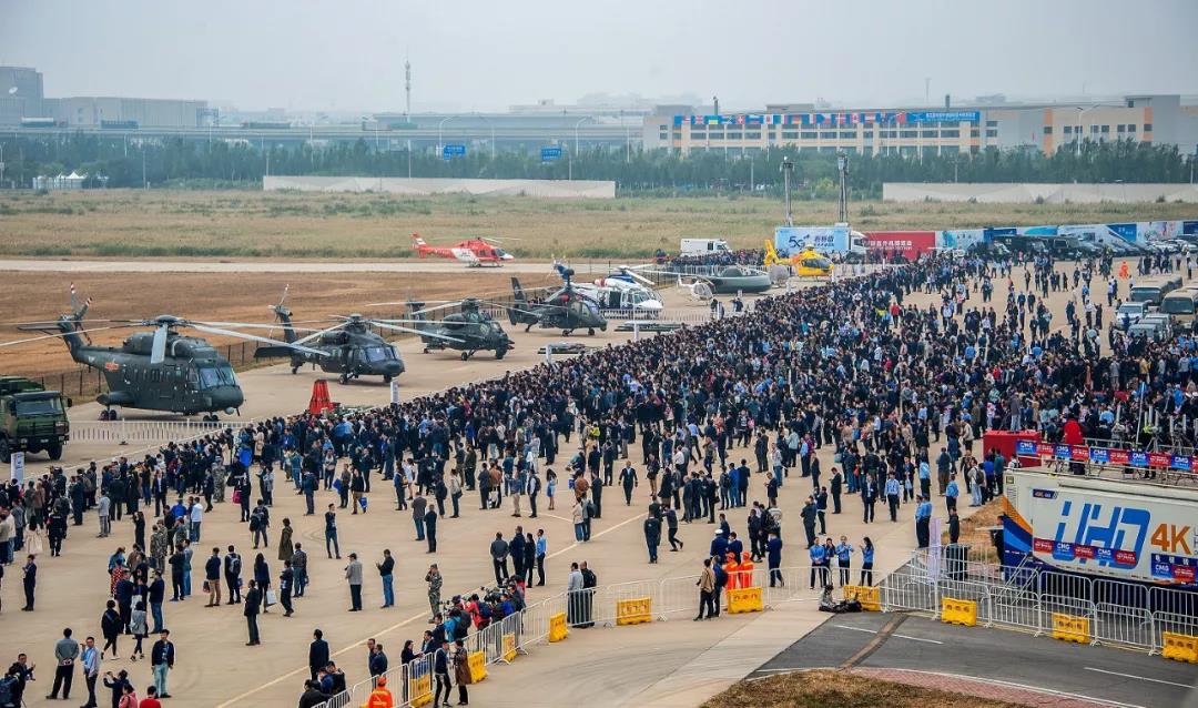 天津直博會(huì)—大連義邦攜意大利Giannuzzi輕量化內(nèi)飾新材料參展并出席技術(shù)交流論壇